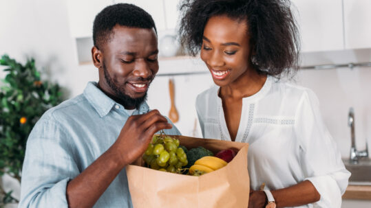 Couple eating healthy to increase sperm quality